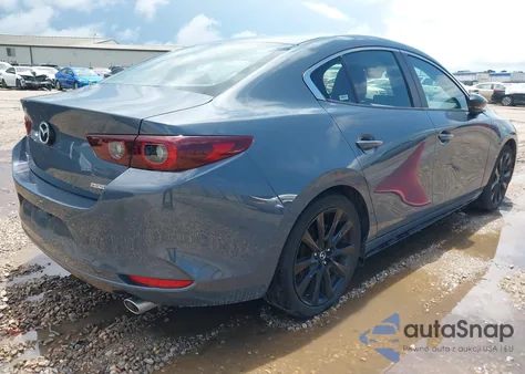 2024 Mazda Mazda3 2.5 S Carbon Edition z USA, uszkodzony, nr VIN 3MZBPBCM8RM410941